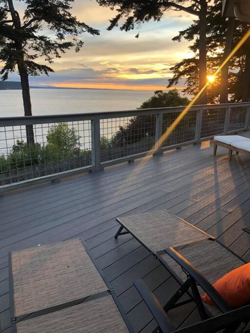 Villa Waterfront, Sunsets And Mountains Port Townsend Exterior foto